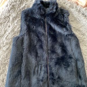 J crew navy blue faux fur vest